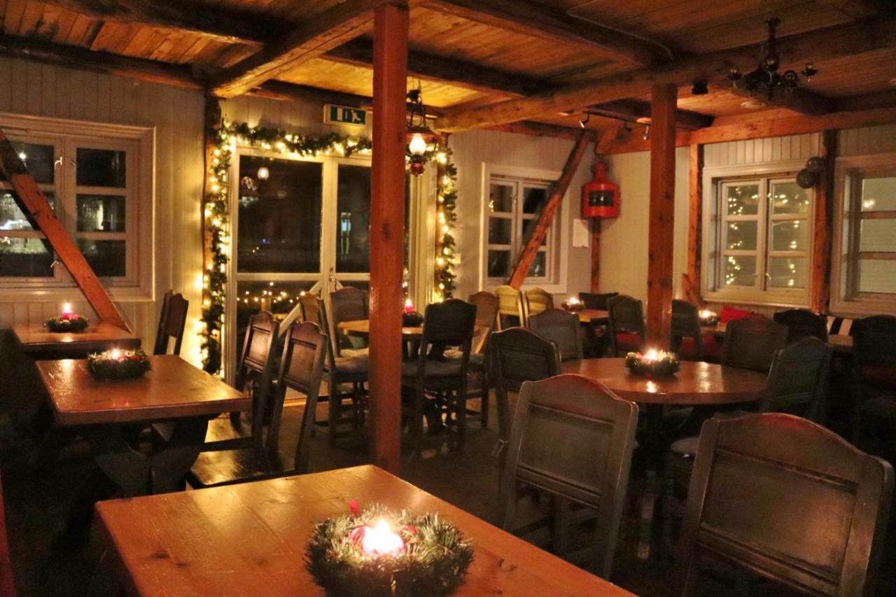 Heimbrygga Restaurant & Accommodation Skrova Dış mekan fotoğraf